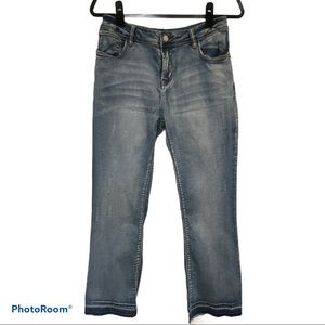 👖Kensie Daring Flare Crop Jean
